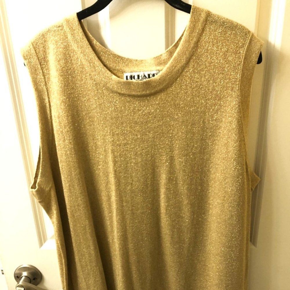 Woman's 3X Plus sized sleeveless Shell W/Metallic